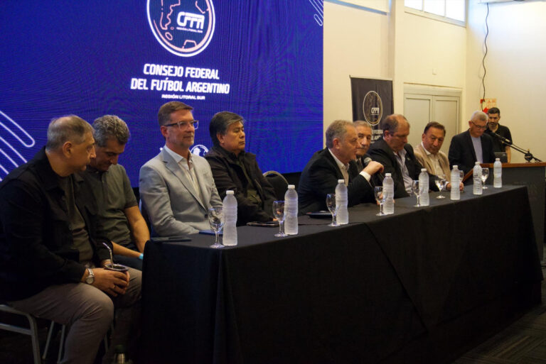 Jornada histórica en Paraná: Alejandro Schneider encabezó el encuentro de la Región Litoral Sur