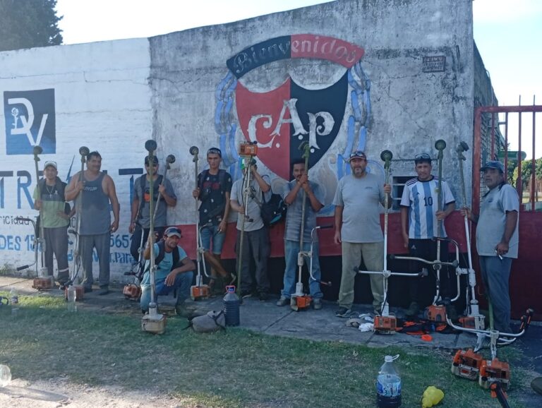 La Municipalidad de Paraná realizó tareas de limpieza y desmalezado en el Club Palermo junto a la Liga Paranaense de Fútbol
